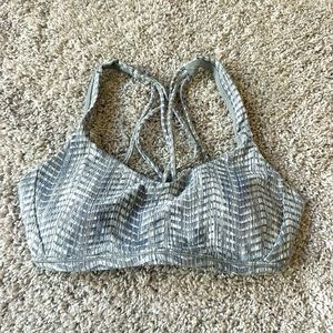 Lululemon sports bra with removable padding